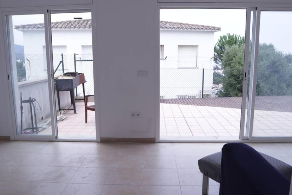 Costa Brava Apartment With Stunning Sea View Llanca Ngoại thất bức ảnh